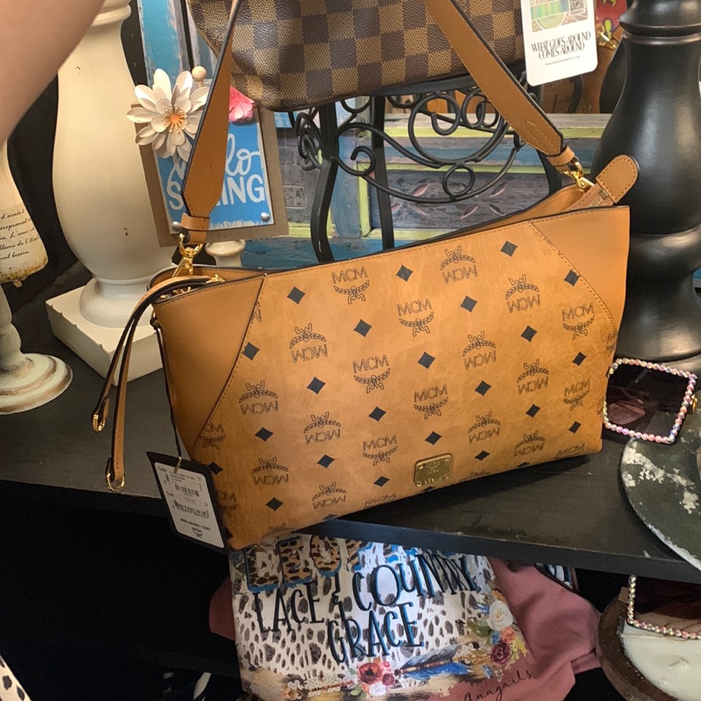 Authentic MCM Medium Aren Shoulder Bag